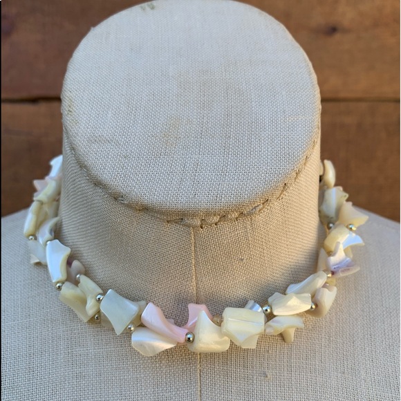 Vintage 50s 60s Natural Shell Choker - Picture 1 of 4